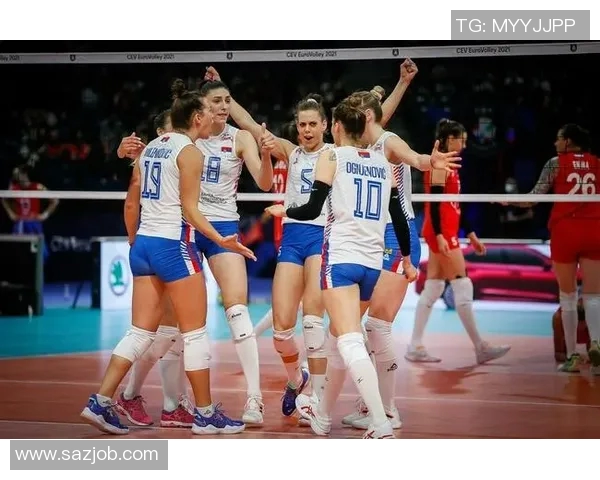 上海排球队在欧锦赛中的灵活性展现与战术创新分析 上海排球队在欧锦赛中的灵活性展现与战术创新分析